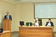 Выступает директор Института дизайна, туризма и социальных технологий ПВГУС доцент В. М. Ямашев